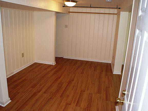 Huge bedroom with sitting area