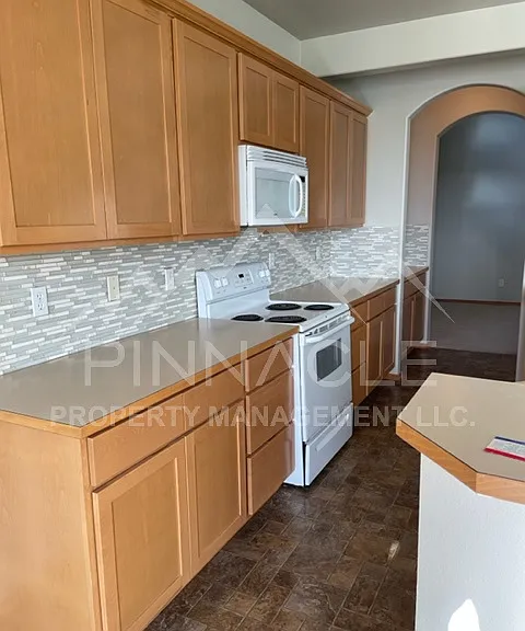 1808 W Clearview Dr — Photo 7