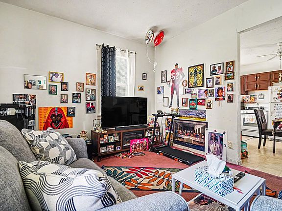 4th image of 2331 May St