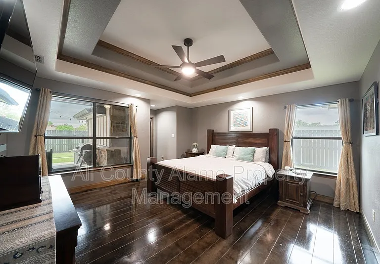 303 Schneider St — Photo 41