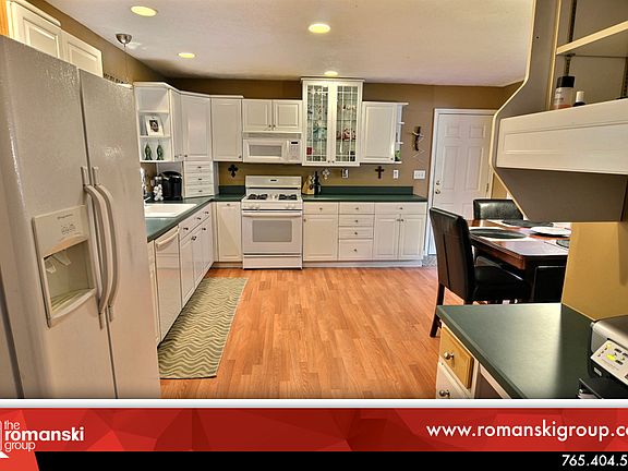 3rd image of 1709 N. Black Oak Ct.