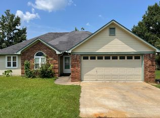 1201 Oakland Ave, Warner Robins, GA 31088