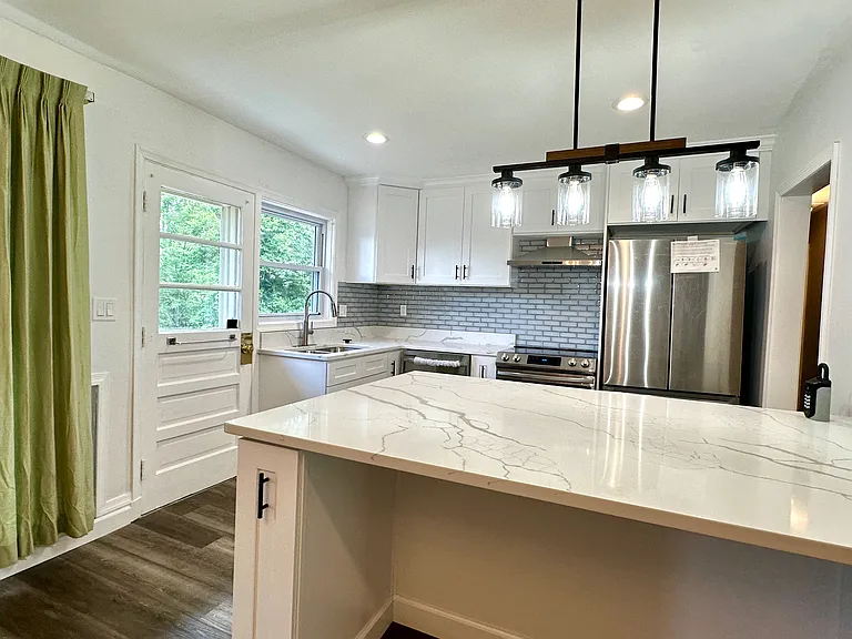 37 Othoridge Rd — Photo 2