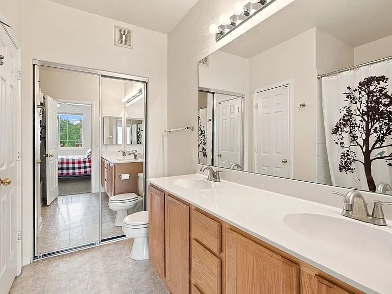 1153 S Alton St #B — Photo 13