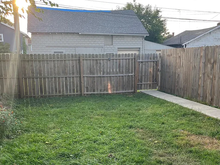 785 Ann St — Photo 11