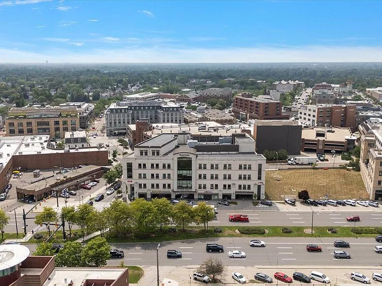 34901 Woodward Ave #5 — Photo 77