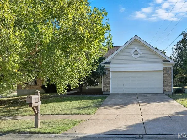 16216 Copperwood Ln, Grover, MO 63040