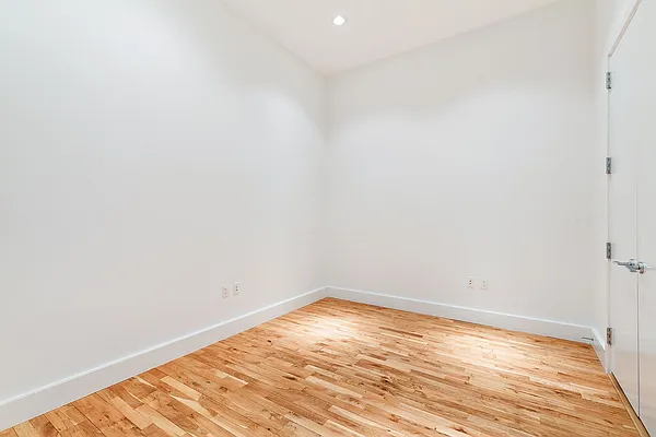 Rented by Compass | media 43