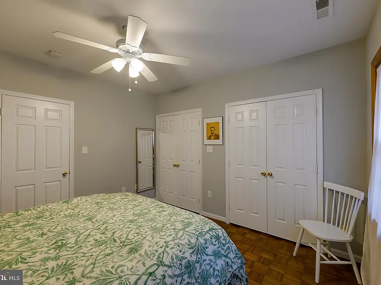 226 3rd St NE #35 — Photo 18