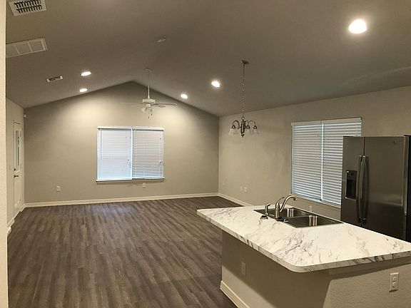4th image of 1253 Brighton