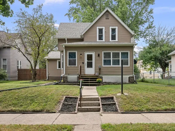 2117 Claussen St, Davenport, IA 52802