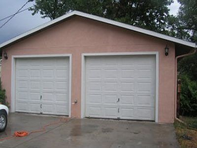 Detached Garage