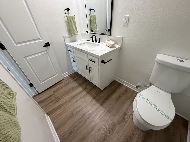 Downey North Apartments — Photo 4