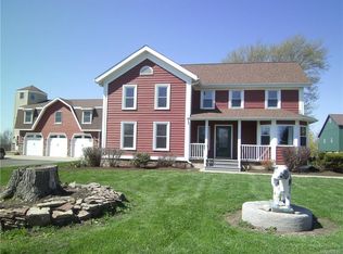 4723 Lower Mountain Rd, Lockport, NY 14094