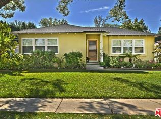 13952 Peach Grove St, Sherman Oaks, CA 91423