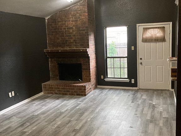 2nd image of 1458 Brook Meadow Cir
