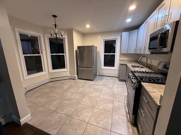 418 S 1st Ave #2 — Photo 8
