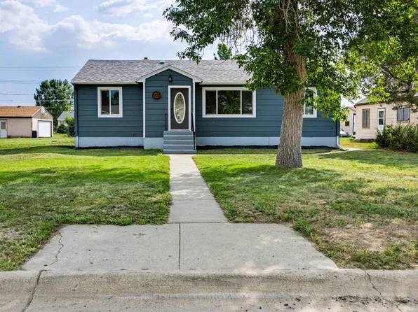 107 10th Ave NW, Sidney, MT 59270