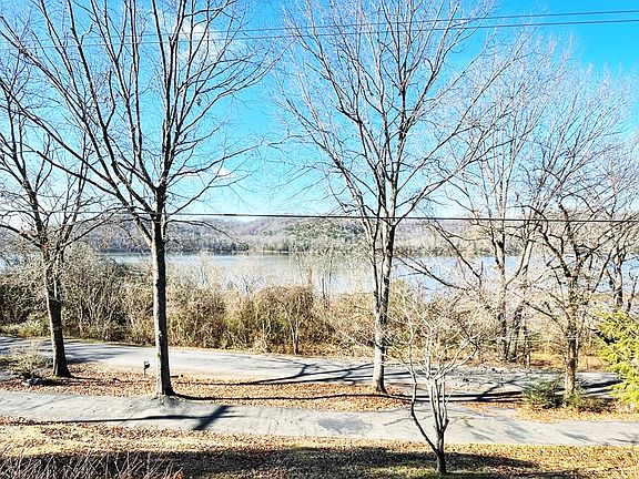 2nd image of 506 Holleman Bend Ln