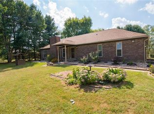 1346 N Buck Creek Rd, Greenfield, IN 46140
