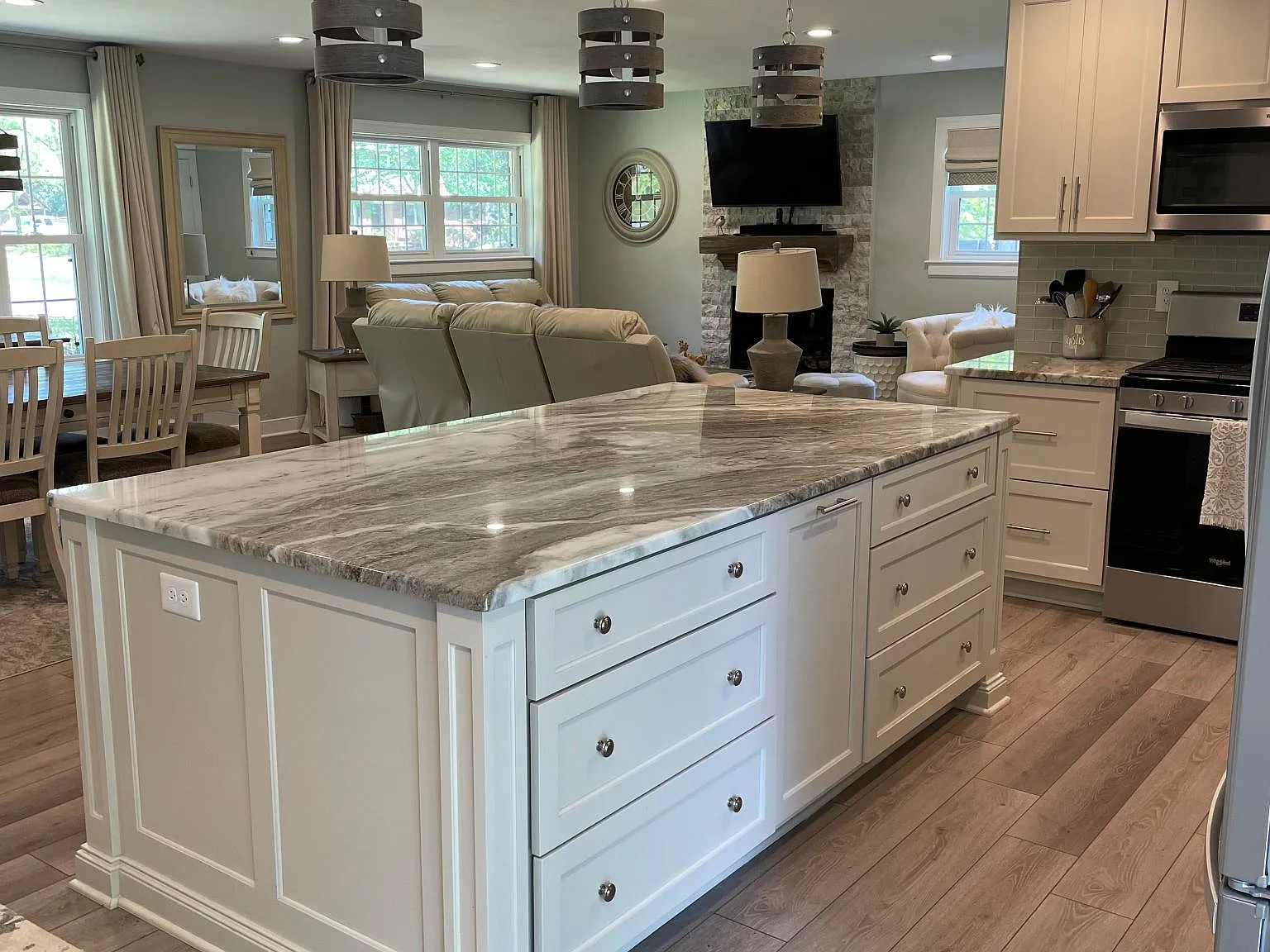 9309 Belfort Rd — Photo 3