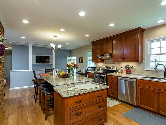 4th image of 3045 Mulberry Ln