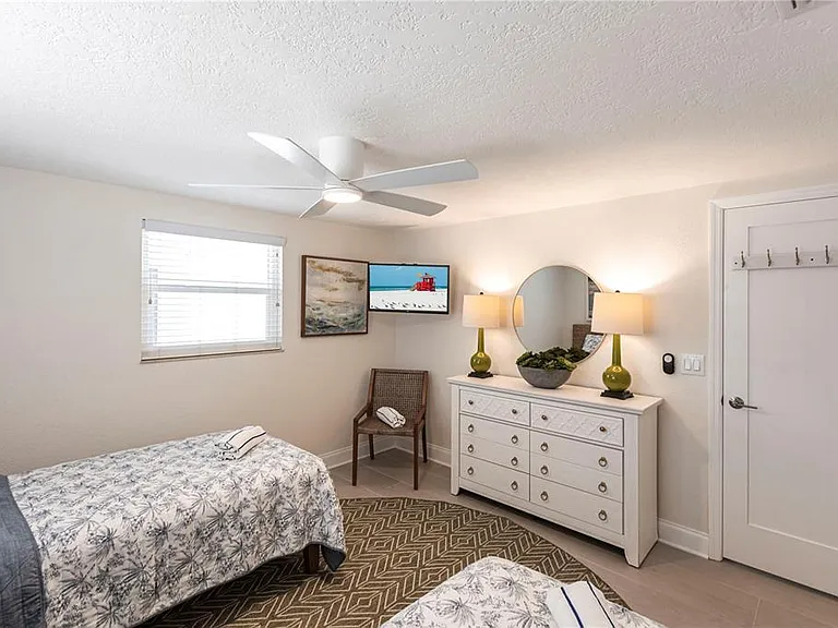 6154 Midnight Pass Rd #D-15 — Photo 19