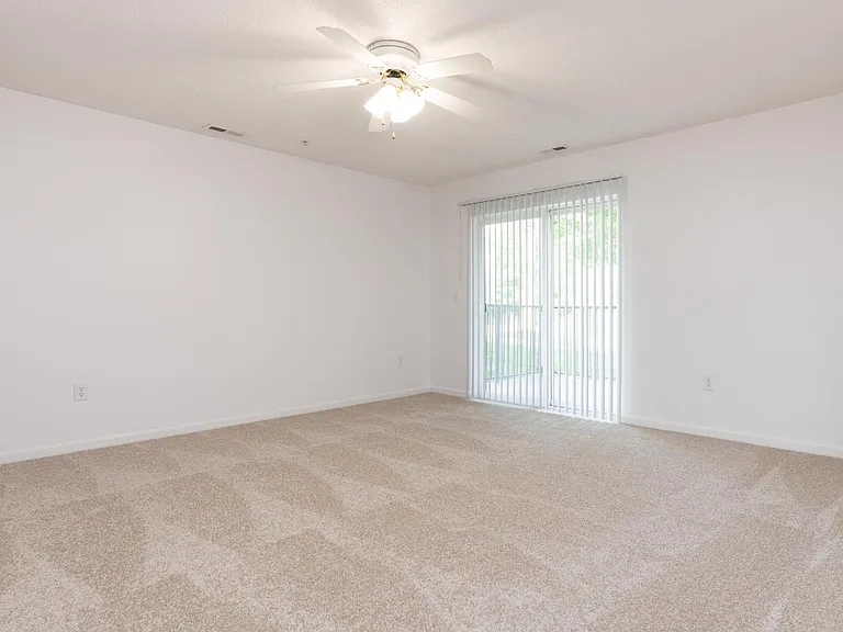 Crown Point at Kingsport Drive — Photo 39