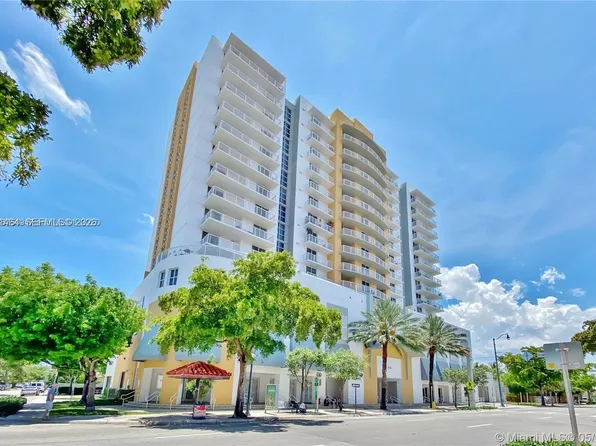 900 SW 8th St APT 1602, Miami, FL 33130