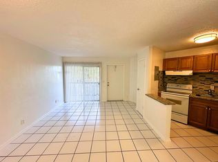 519 W Kalmia Dr APT 8, Lake Park, FL 33403