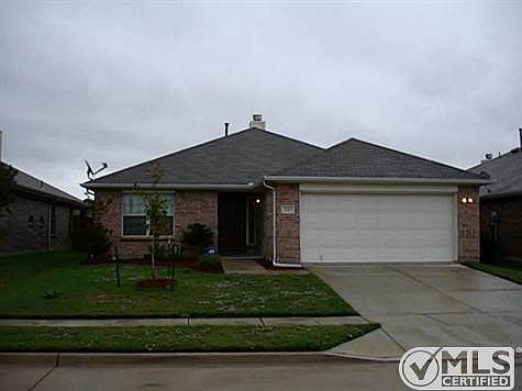 1st image of 1317 Catbird Dr