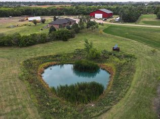 27450 SW 32nd Rd, Beatrice, NE 68310