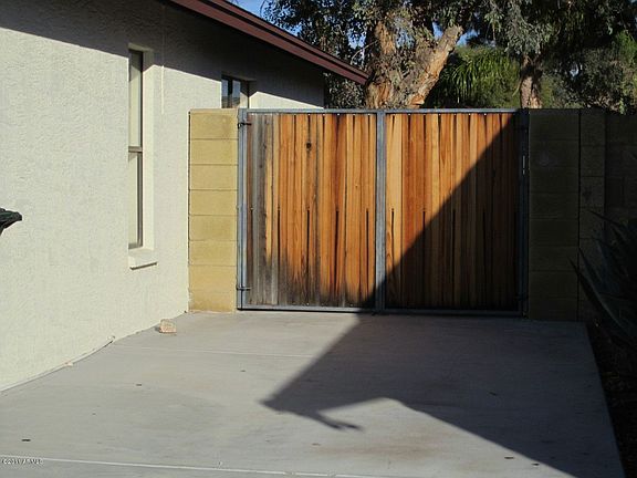 3rd image of 19219 N 32nd Dr