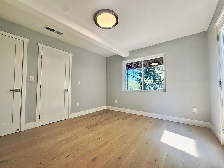 914 Everett Ave — Photo 65