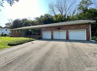 30 Woodland Rd, Franklin, NJ 07416