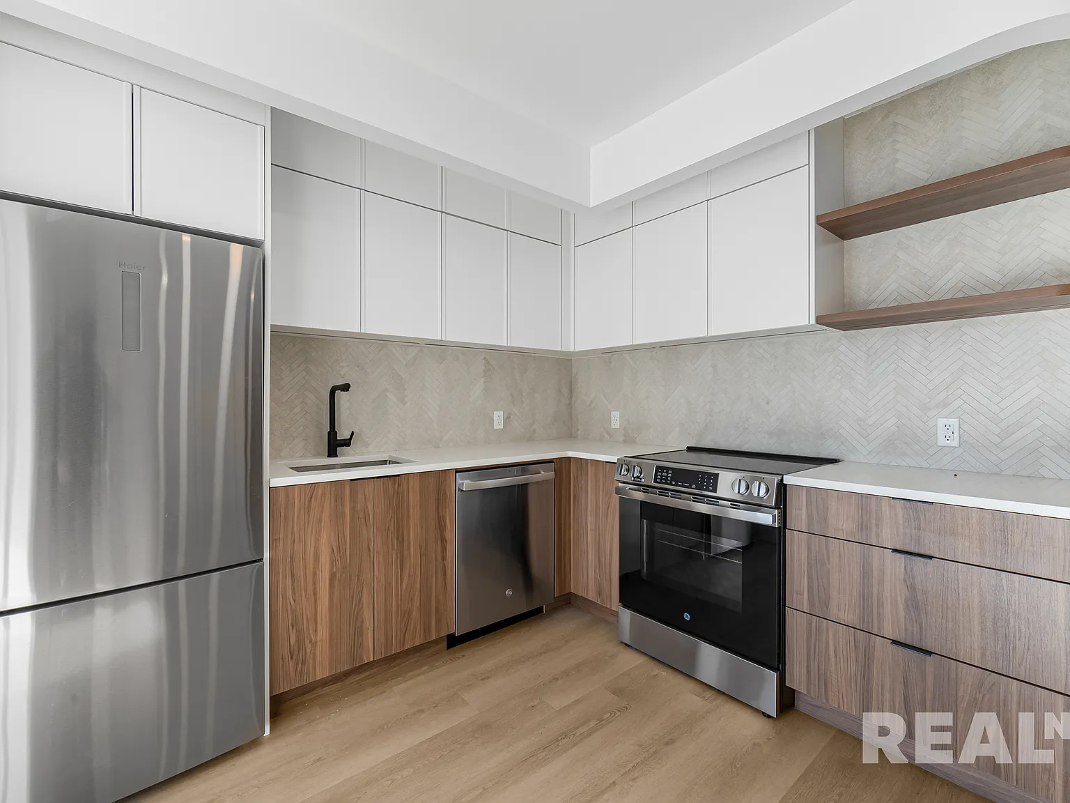953 Dean Street — Photo 2