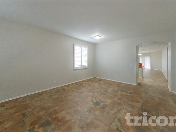 3rd image of 44131 W Kramer Ln