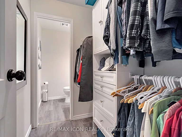 733 E Deveron Cres #319 — Photo 13