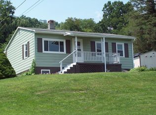 13 Runway Ln, Lewistown, PA 17044