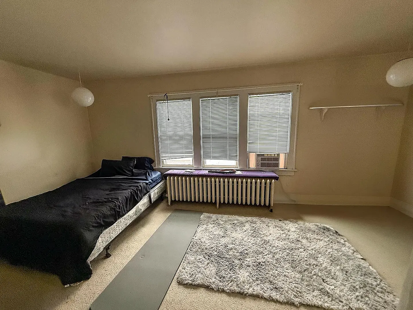 1/2 Mile to Campus - 4 Bed/2 Bath House — Photo 2