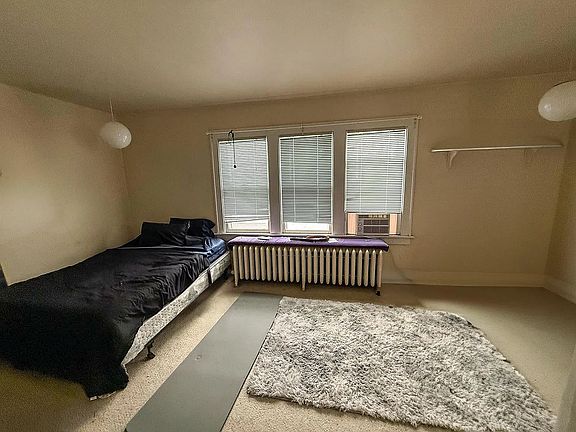 2nd image of 134 Lake St