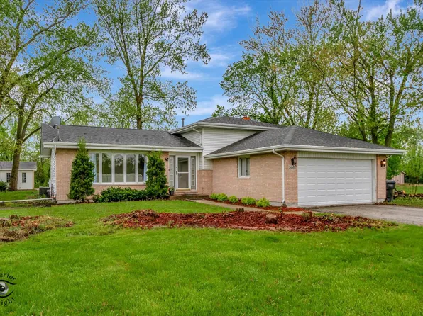 3668 S State St, Crete, IL 60417