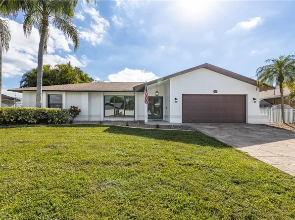 1932 SE 9th Ter, Cape Coral, FL 33990