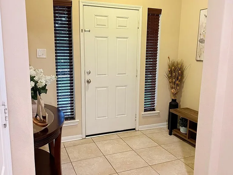 20703 Winghaven Dr — Photo 5