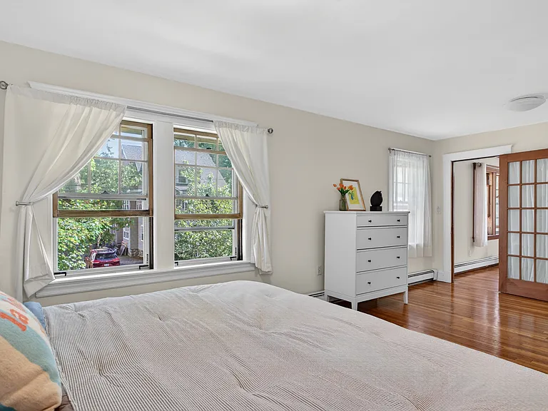 288 Auburndale Ave #2 — Photo 22