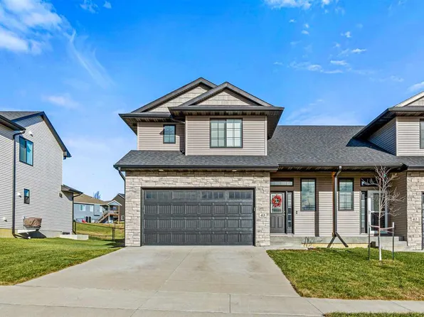 415 Dawson Dr, West Branch, IA 52358