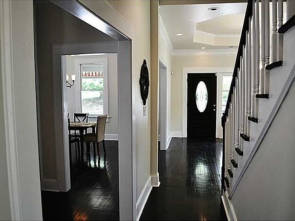 3rd image of 587 Culberson St SW