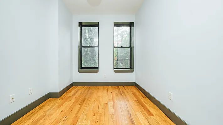 Rented by Nooklyn NYC LLC | media 19