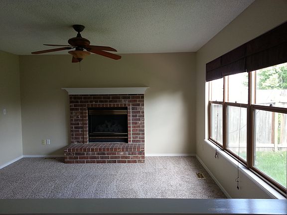 2nd image of 1492 Grass Valley Dr