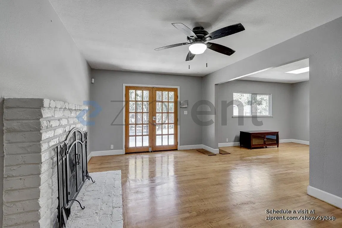 3 bed, 1603 sqft, $2,625 — Photo 2